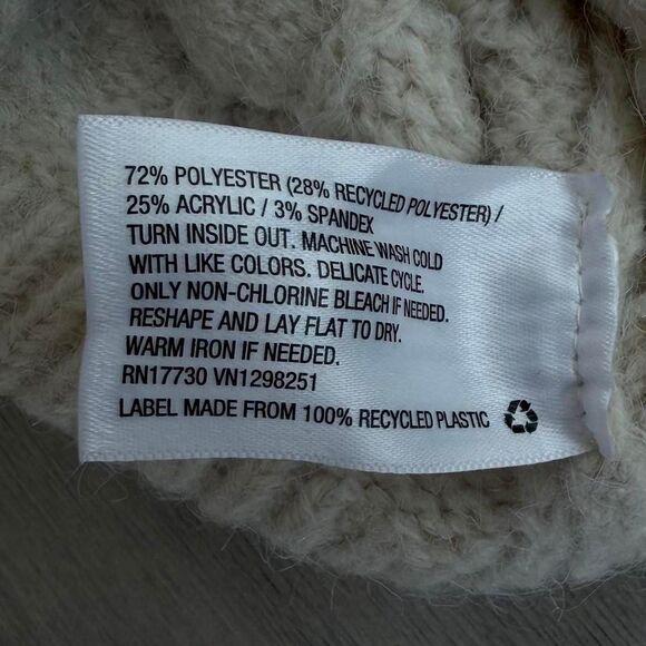 Universal Thread Oversized Cream Sweater Vest - Size XS - Picture 6 of 6